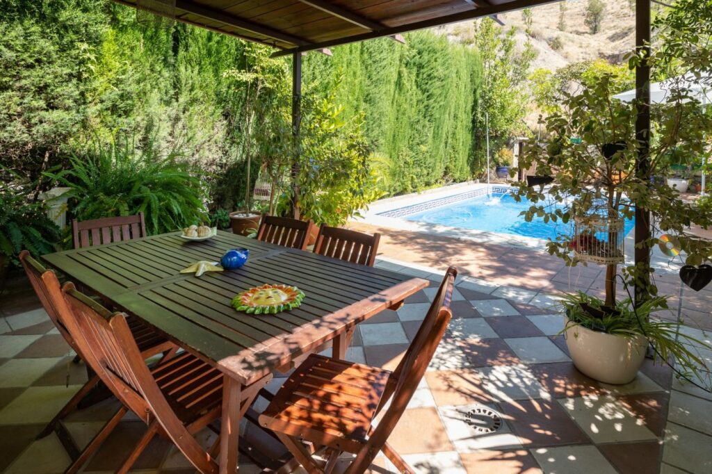 Casa Con Piscina Junto A La Alhambra